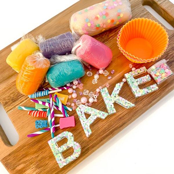 Let's Bake Together! Cupcake Themed Play Dough Kit; Play doh Kit; Sensory Kit; Play Dough; Play-Doh; Busy Activity; Sensory Play