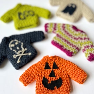 CROCHET PATTERN ⨯ Spooky Tiny Sweaters ⨯ Halloween Decoration ⨯ Garland ⨯ Ornament ⨯ Gift Tag ⨯ Gift ⨯ Skeleton ⨯ Quick Project