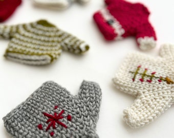 CROCHET PATTERN ⨯ Festive Tiny Sweaters ⨯ Christmas Decoration ⨯ Garland ⨯ Ornament ⨯ Gift Tag ⨯ Small Gift ⨯ Teeny Tiny ⨯ Quick Project