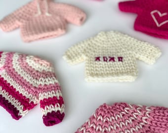 CROCHET PATTERN ⨯ Valentines Tiny Sweaters ⨯ Decoration ⨯ Garland ⨯ Ornament ⨯ Gift Tag ⨯ Bottle Topper ⨯ Mini Sweater ⨯ Quick Project