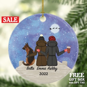 Lesbisches Paar mit Hund Katze Haustier Weihnachtsverzierung, Personalisiertes Liebhaber-Portrait Gay Geschenk für LGBTQ-Liebe ist der gleichgeschlechtliche Pferd-Kaninchen-Vogel