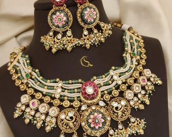 Set di choker placcati in oro fatti a mano: gioielli indiani con rubino e zirconi cubici