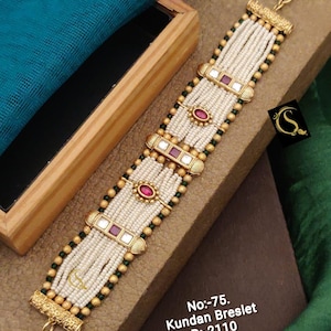 Bracciale Kada in oro: gioielli da tempio nuziale indiano