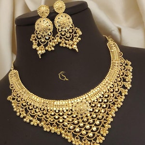 Necklace / Gold Choker / Matte Gold Necklace / Indian Jewelry / Indian Necklace/South Necklace/ Necklace Earrings