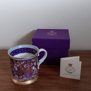 Royal Collection Trust, 2015 Longest Reigning Monarch Queen Elizabeth II fine china tankard, with original box