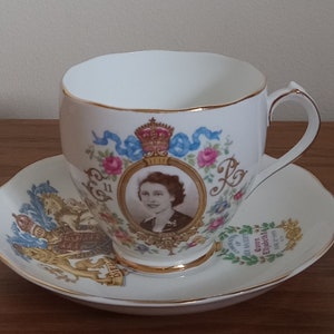 Roslyn Queen Elizabeth II 1953 Coronation teacup + saucer, vintage collectible fine china souvenir
