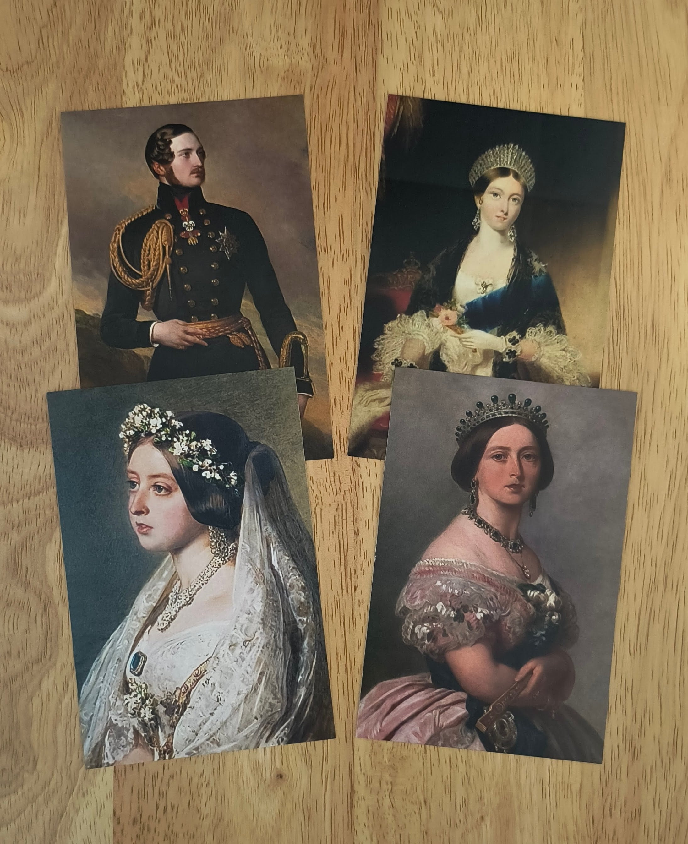 Queen victoria brooch - Etsy 日本