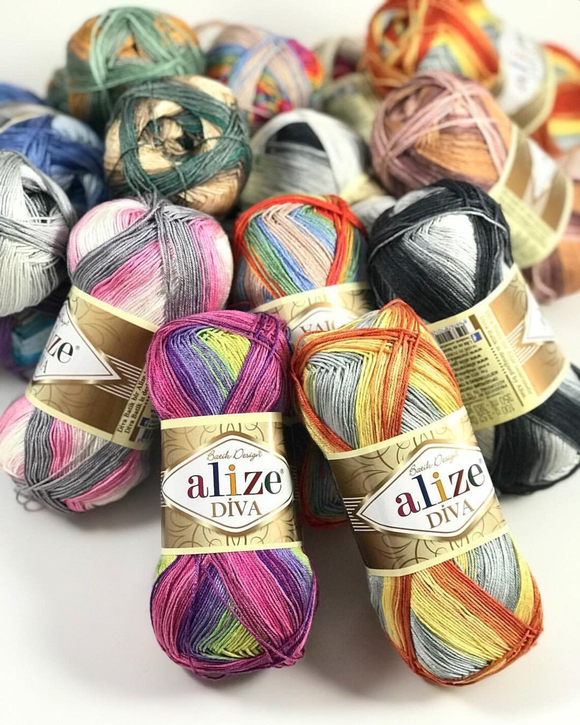 ALIZE DIVA Silk Effect, Microfiber Acrylic Yarn, 4 Ply Sport