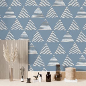 Carta da parati geometrica blu / Decorazione murale con motivo triangolare disegnato a mano / Arte murale boho minimalista per cucina, camera da letto, cameretta dei bambini o ufficio