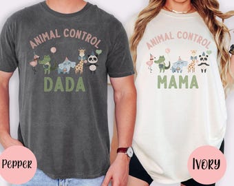 Contrôle des animaux personnalisé anniversaire fête d'anniversaire du zoo fille confort couleurs animaux de safari t-shirt d'anniversaire fête de famille assorti au thème du zoo sauvage