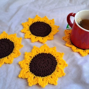 Sunflower crochet flower coasters - personalized handmade gift, wedding decoration, Mother's Day