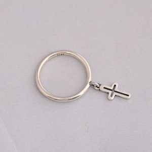 Pandora cross ring deals