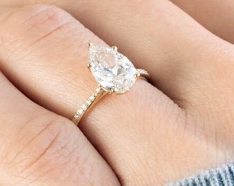 Pear Diamond Ring , 10K 14K Gold Lab Grown Diamond Ring for Wedding and Engagement Ring or Band