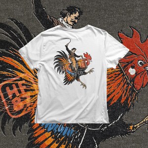 Vintage cowboy PNG design with a man riding a rooster, lasso in hand, with bold ink outlines and retro western style for funny shirt graphics.