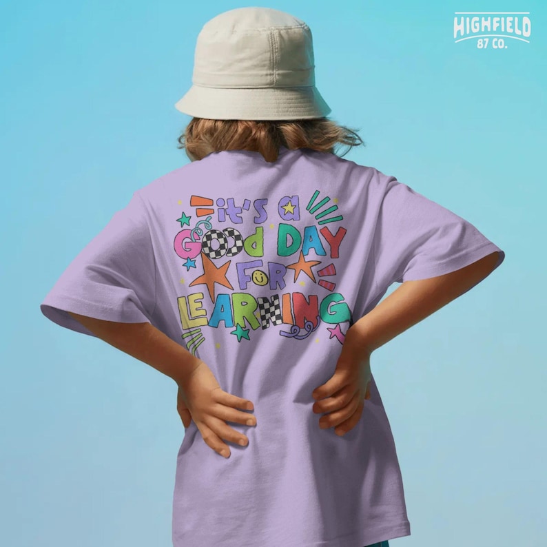 Kindergarten and elementary school PNG with fun doodle lettering and colorful back to school message for kids and teachers.