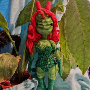 PDF V ivy the plant woman crochet pattern / PATTERN PDF Vivy the plant woman / superhero / superheroine