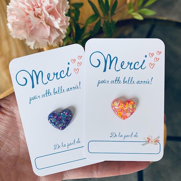 Glittery resin heart-shaped thank you pin, gift for teacher, teaching assistant, nanny, thank you card, end-of-year gift, nursery gift, thank you note.