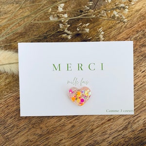 Pin's coeur à paillettes en résine, cadeau maîtresse, fête des Mères, cadeau Nounou, cadeau ATSEM, cadeau invités mariage, cadeau EVJF, Multicolore