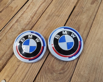 2 Stück BMW 82/74 mm Haube und Kofferraum Abzeichen Logo M Paket