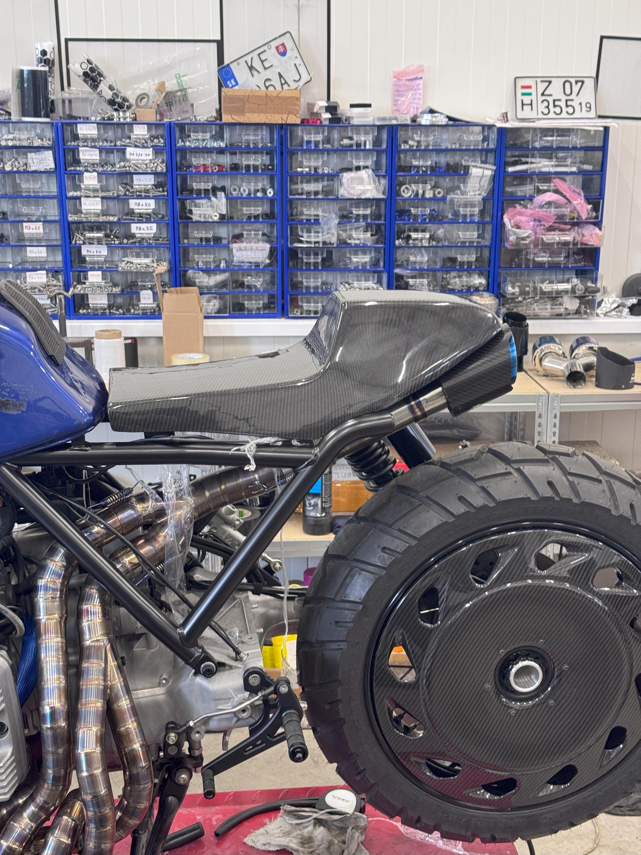 美品　BMW 純正シート　K100 K1100 RS LT K75モトラッド 美品 BMW 純正シート K100 K1100 RS LT K75モトラッド - メルカリ