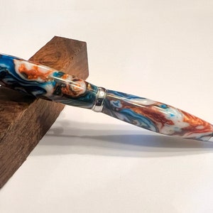 Bellissima penna fatta a mano Blue Canyon