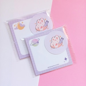 Bloc de notas/cuaderno de notas hecho a mano con diseño de planetas y lunas, bloc de notas cuadrado kawaii, papelería morada.