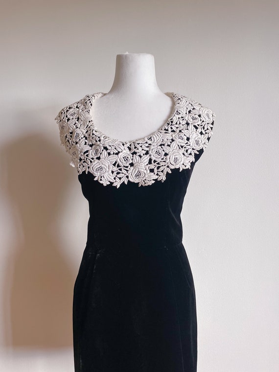 1950’s Elinor Gay black velvet dress - image 2