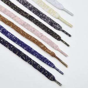 Glitter Flat Shoelaces 45 Inch (115 cm) - Non-Stretch, Sparkle Sneaker Laces with Plastic Aglet – Silbrig Schnürsenkel – Lacci Glitterati