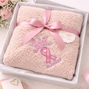 Svep in dig i komfort och styrka med vår bröstcancerbehandlingsfilt