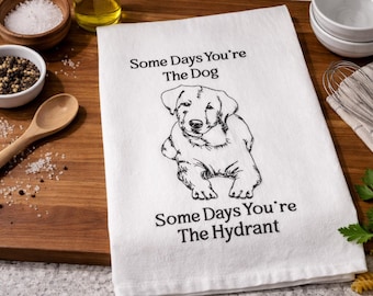 Toalla de cocina bordada con perro divertido: regalo humorístico de saco de harina de granja