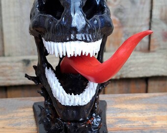 Handmade venom