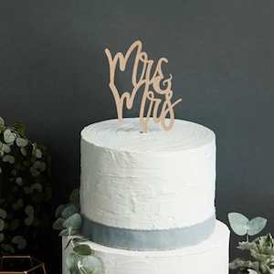 Wooden &#39;Mr & Mrs&#39; Cake Topper, Wooden Cake Topper, Wooden Wedding Cake Topper, Wedding Cake Topper, Wedding Cake Decorations