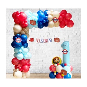 Arco di palloncini di Paddington, compleanno a Londra, decorazioni per il compleanno di Paddington, palloncino di Paddington, arco di palloncini britannico, Londra