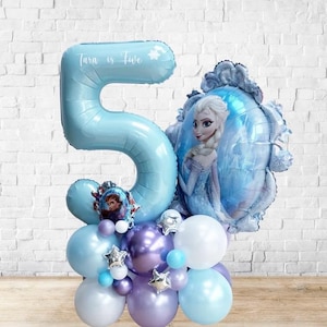 DIY Large Frozen Balloon Sculpture, Frozen Balloon Stack, Frozen Sculpture, Frozen Balloons, Frozen Birthday Party
