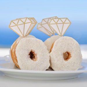6 toppers per anelli di fidanzamento con ciambelle, decorazioni per torte con anelli di diamanti, scelte alimentari, toppers per cupcake, cupcakes di fidanzamento, decorazioni per il cibo, anello di diamanti