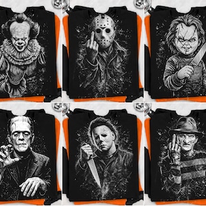Puede incluir: Una colección de seis camisetas negras con detalladas ilustraciones gráficas en blanco de personajes de películas de terror, incluyendo a Pennywise, Jason Voorhees, Chucky, el monstruo de Frankenstein, Michael Myers y Freddy Krueger.