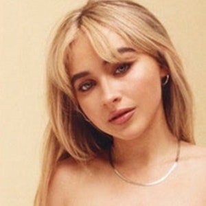 Souvenir de la tournée Short N' Sweet de Sabrina Carpenter | Billet cadeau surprise| Téléchargement instantané | Modèle Canva | Modèle imprimable