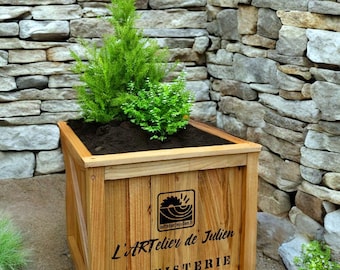 Bac à Plantes en Châtaignier Style Industriel avec Gravure Personnalisée - Artisanat Français