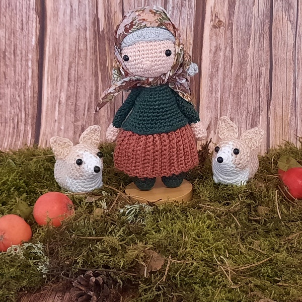 Queen Elizabeth II gehäkelte Puppe im Freizeit-Look mit Corgis/ Amigurumi Figur für Queen Liebhaber