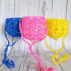 Crocheted wine glass holder, champagne glass holder for hanging/ gift for wine fans/ party accessory/ hen party/ garden party