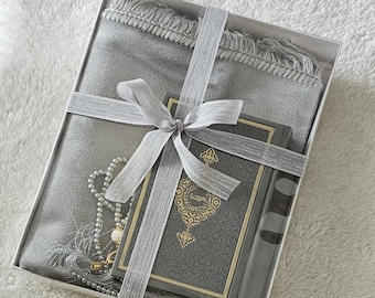 Customized Velvet Prayer Mat Set: Quran, Pearl Tasbih, Islamic Gift