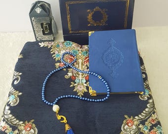 Personalized Velvet Prayer Mat Set: Quran, Tasbih & Essence - Islamic Gift