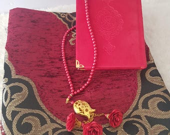 Personalized Velvet Prayer Mat Set: Quran, Pearl Tasbih, Islamic Gift
