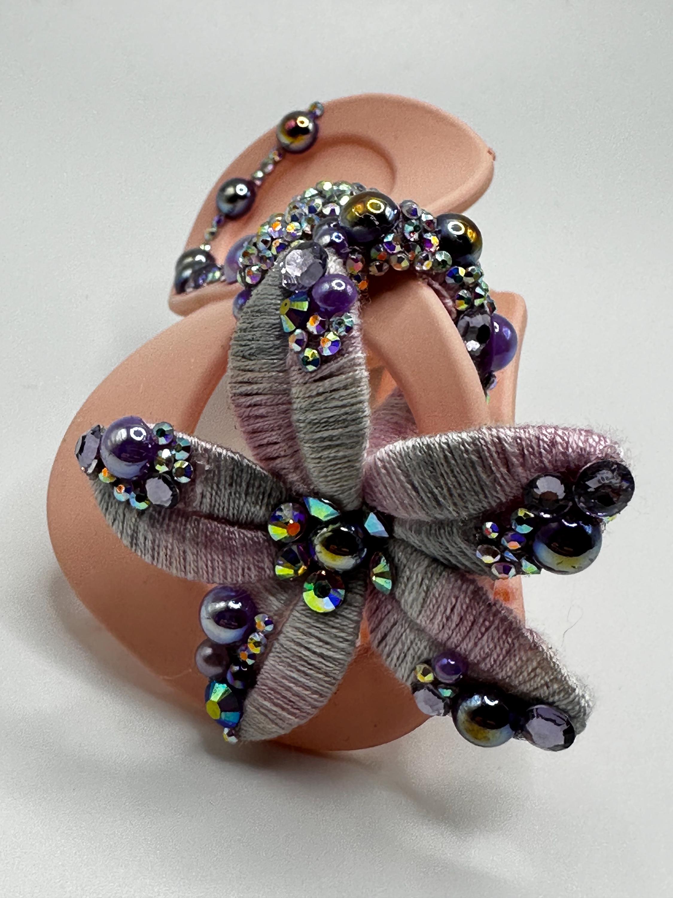 Lavender Bloom Kanzashi Hair Clip – Silk Thread & Crystal