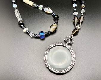 Collier loupe en perles