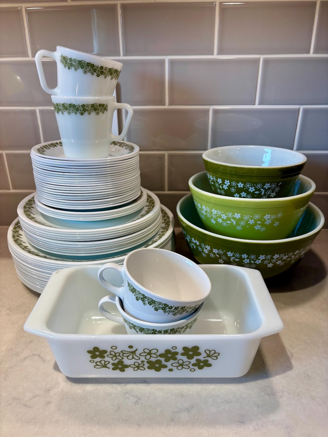 Pyrex Spring Blossom Green Crazy Daisy Corelle Corning Dinnerware
