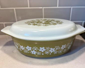 Pyrex Spring Blossom Crazy Daisy green oval casserole dish 045 2 1/2 qt