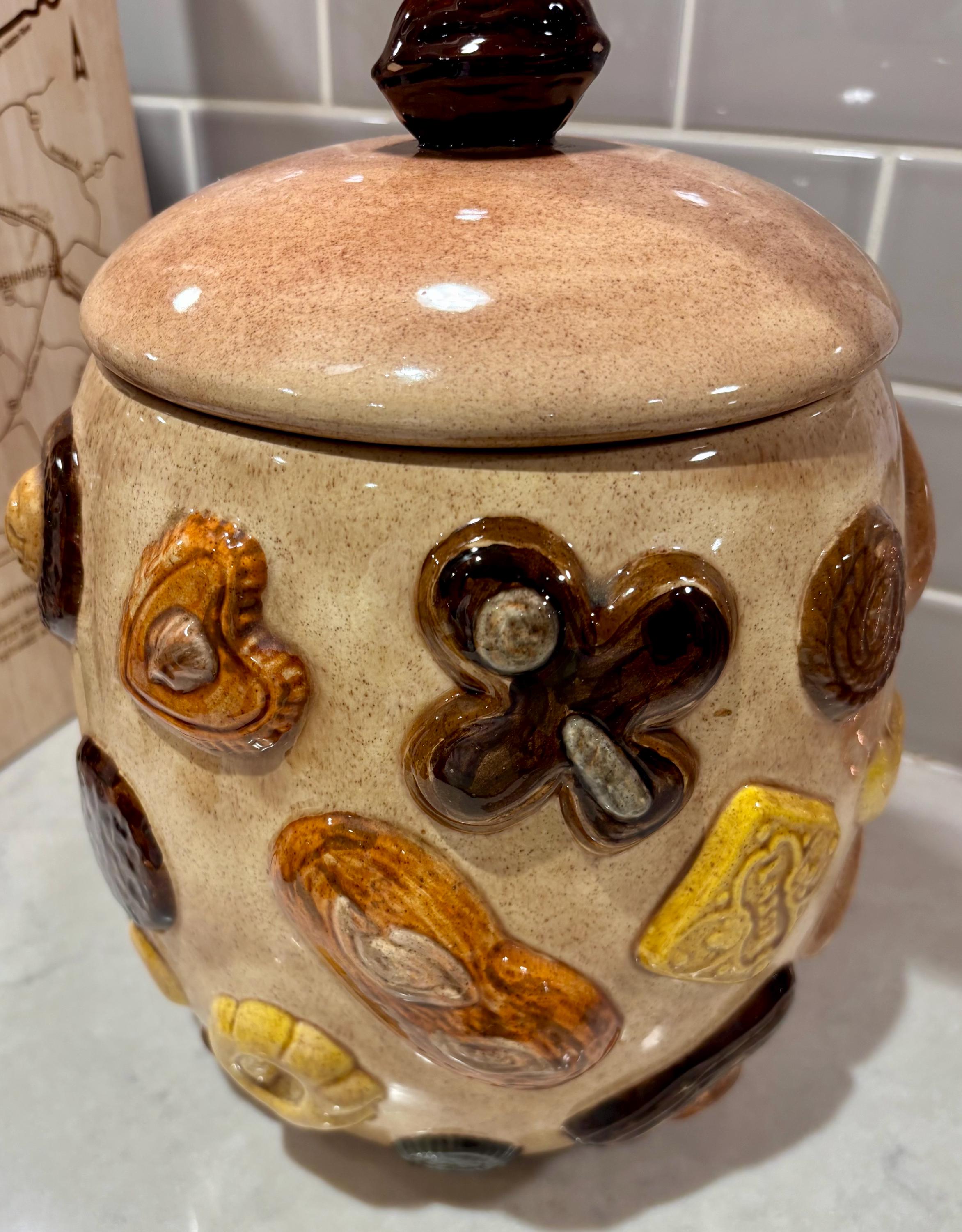 VTG 1950's Napco Cookies All Over Cookie Jar With Walnut Handle