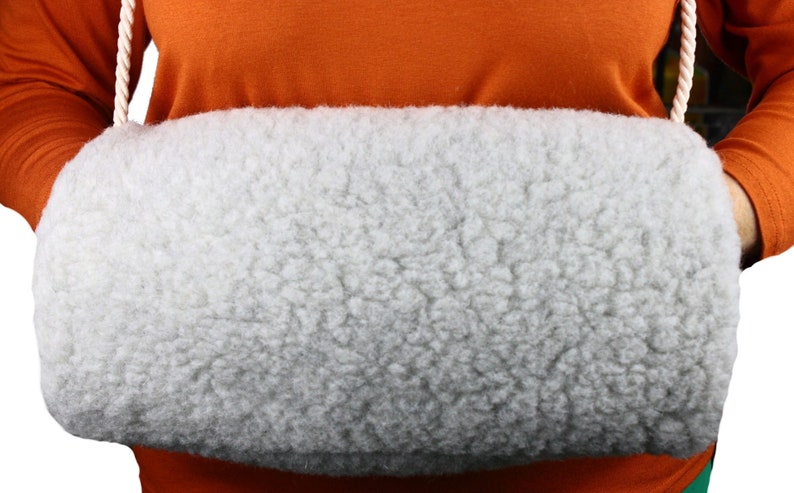 Merinowolle Muff mit Tasche, Winter Damen Handwärmer Merinowolle, Damen Armwärmer Bild 7