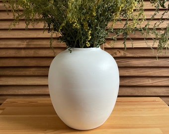 Vase cercle en céramique blanche, Vases pour fleurs, Cadeau pour elle, Vase poterie pour salon, Cadeau de pendaison de crémaillère